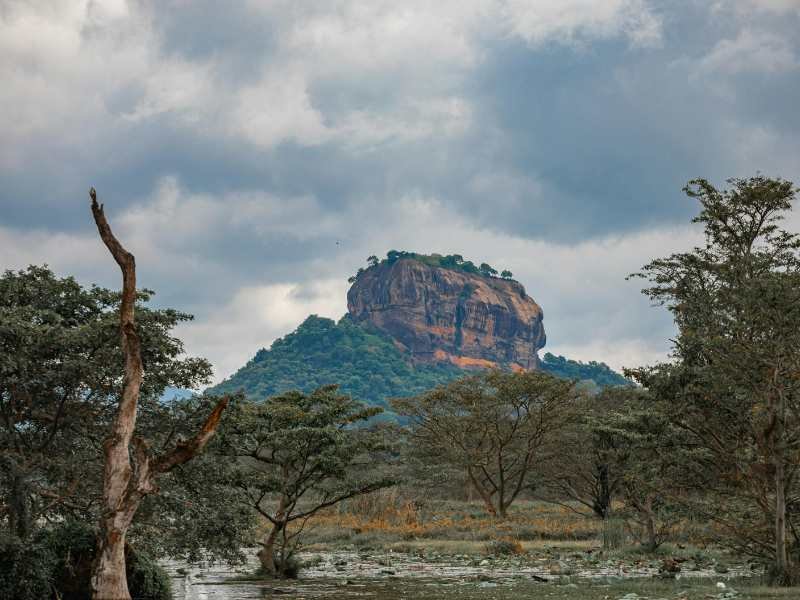 📍 Day 02: Sigiriya – Trincomalee – Sigiriya